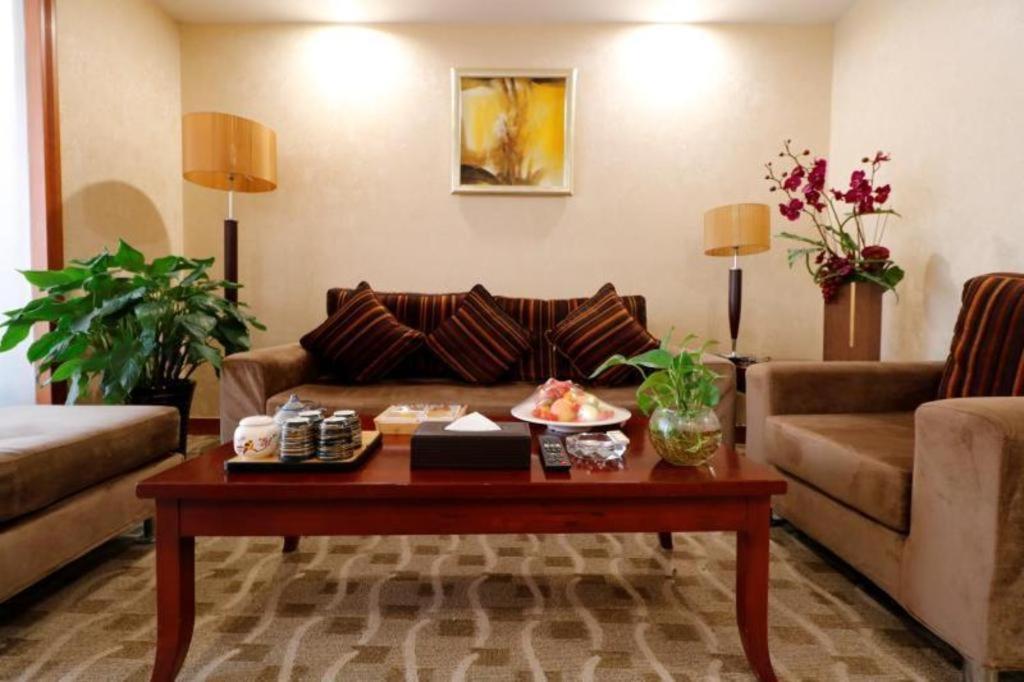 Qingdao Royal Garden Hotel Esterno foto